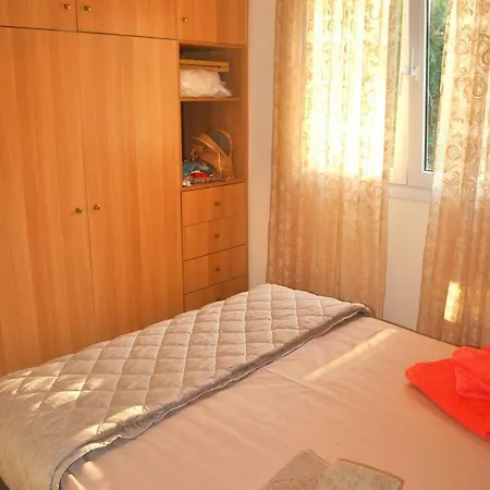 Holiday House 